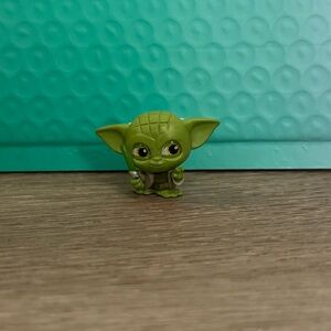 Disney Doorables Yoda Star Wars Series 3 Figure Green Jedi Master